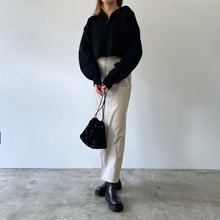 画像をギャラリービューアに読み込む, half zip short knit pullover
