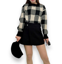 画像をギャラリービューアに読み込む, Plaid cropped knit
